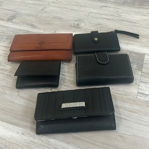 woman men wallet lot